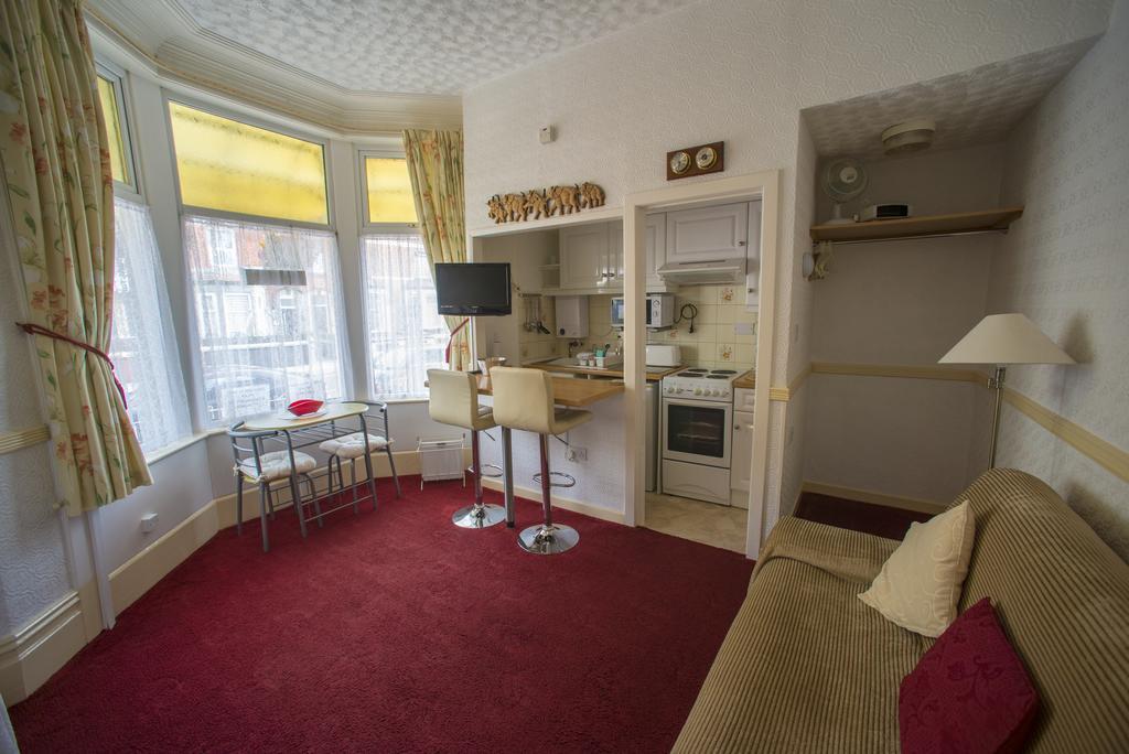 Lyndale Holiday Flats Blackpool Exterior foto